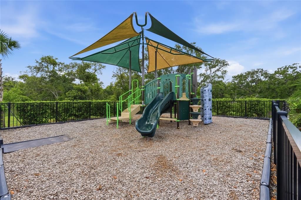 For Sale: $307,000 (3 beds, 2 baths, 1352 Square Feet)