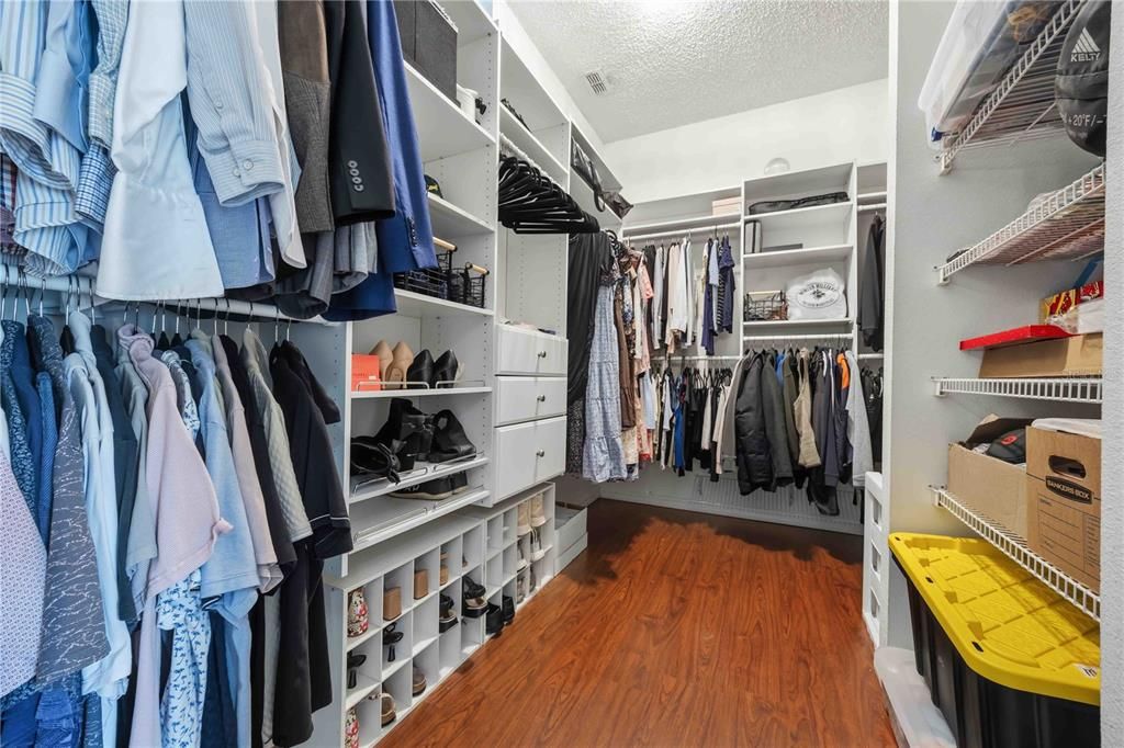 En Venta: $490,000 (4 camas, 2 baños, 2395 Pies cuadrados)