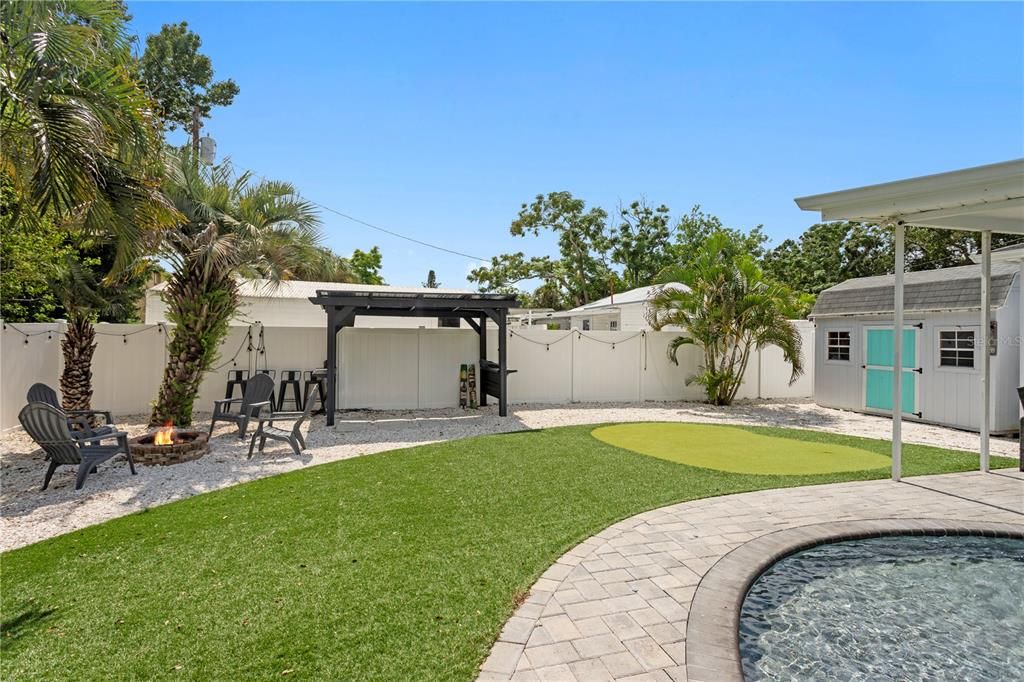 Activo con contrato: $445,000 (3 camas, 2 baños, 1228 Pies cuadrados)