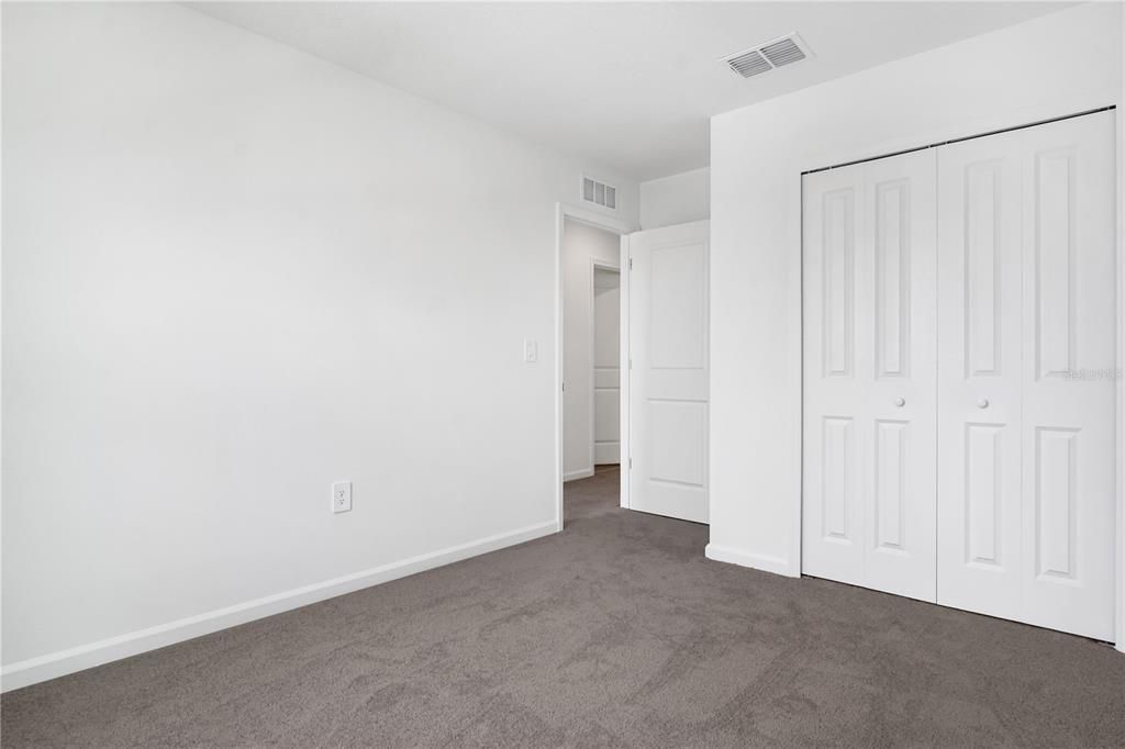 For Rent: $1,895 (4 beds, 2 baths, 1855 Square Feet)