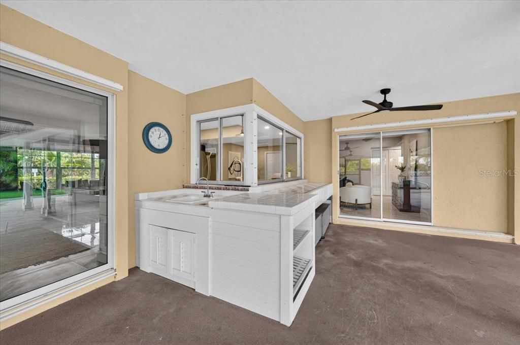 For Sale: $635,000 (3 beds, 2 baths, 1995 Square Feet)
