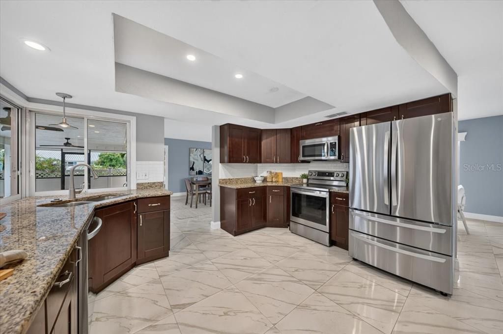 For Sale: $635,000 (3 beds, 2 baths, 1995 Square Feet)