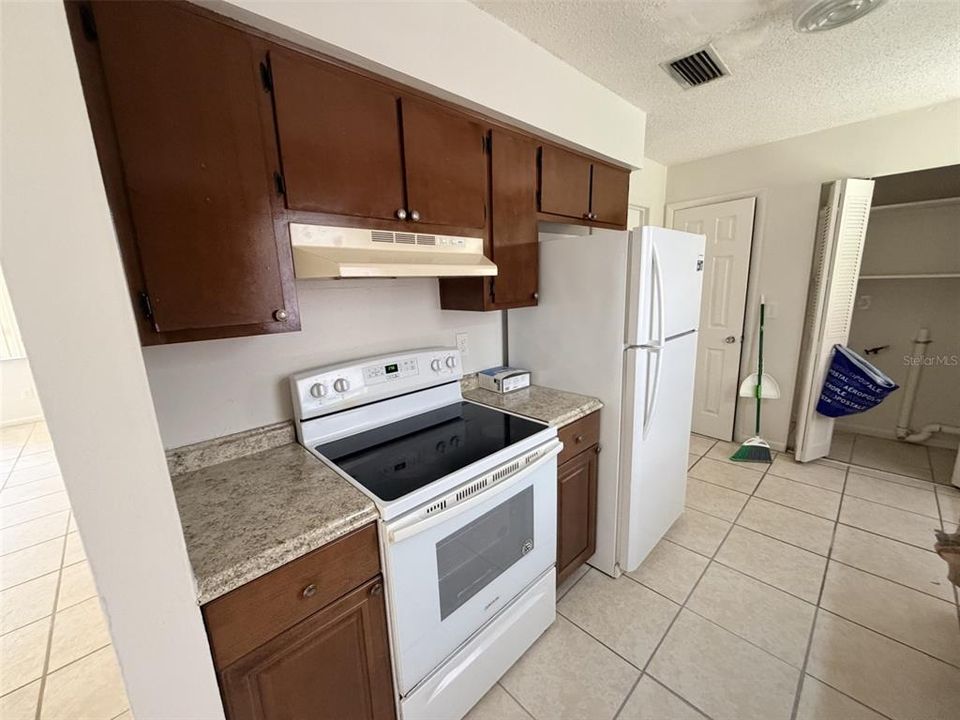 En Renta: $1,200 (2 camas, 1 baños, 900 Pies cuadrados)