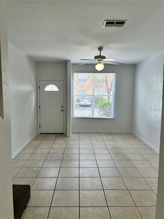 For Rent: $1,395 (2 beds, 2 baths, 1172 Square Feet)