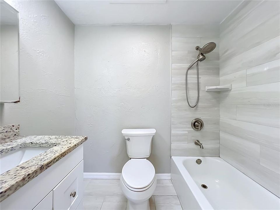 For Sale: $299,999 (3 beds, 2 baths, 1320 Square Feet)