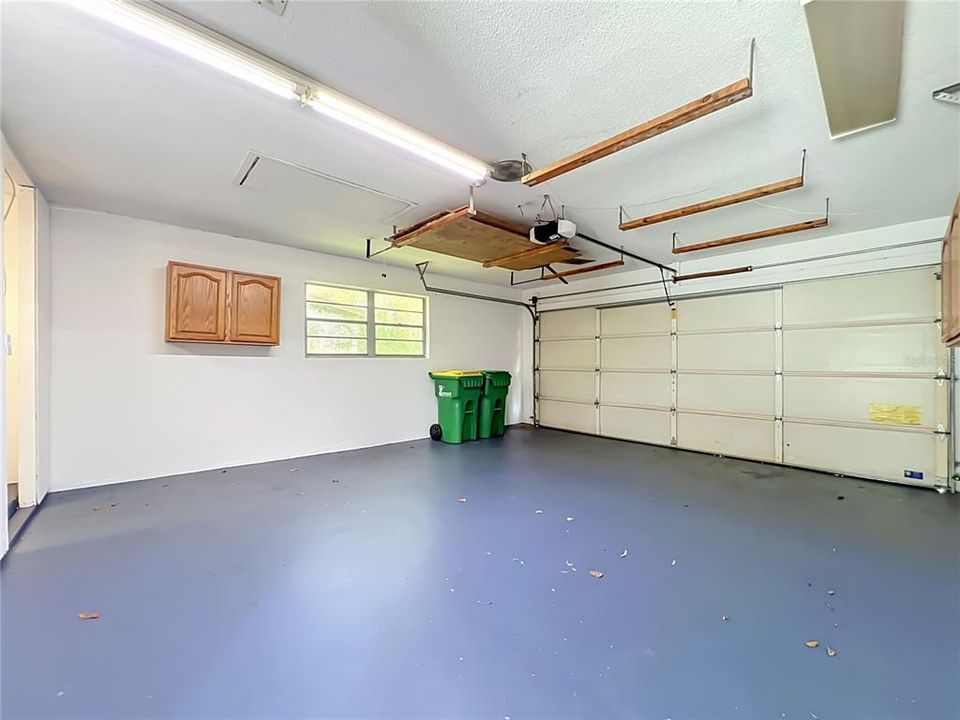 For Sale: $299,999 (3 beds, 2 baths, 1320 Square Feet)
