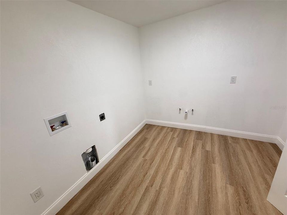 En Renta: $1,900 (3 camas, 2 baños, 1455 Pies cuadrados)