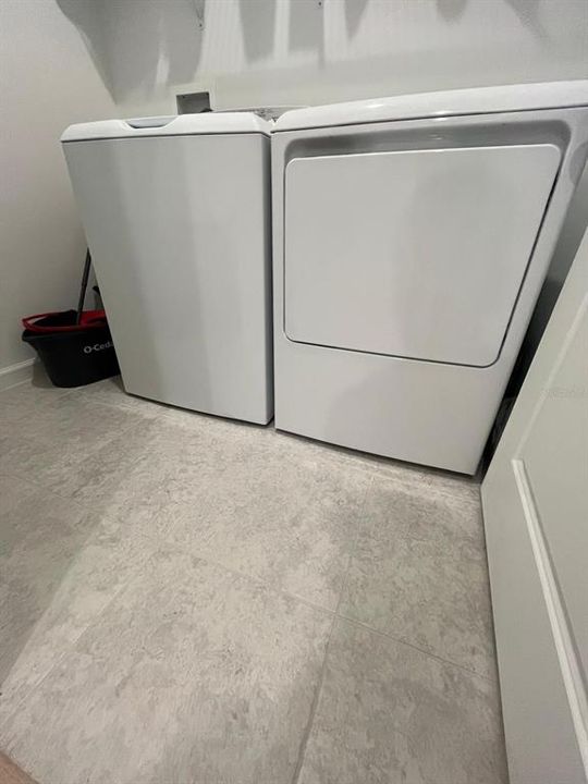 For Rent: $2,540 (3 beds, 2 baths, 1771 Square Feet)