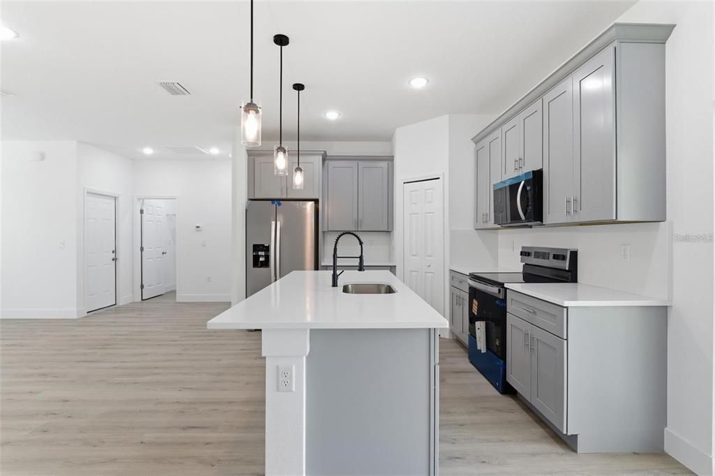 For Rent: $1,890 (3 beds, 2 baths, 1540 Square Feet)