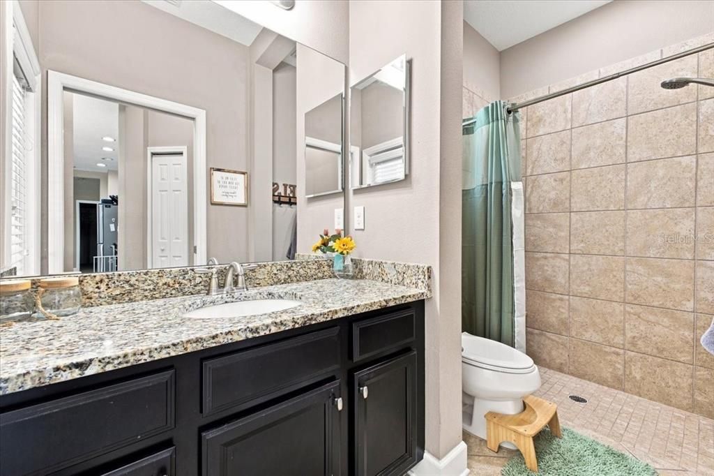 For Sale: $600,000 (4 beds, 3 baths, 2492 Square Feet)