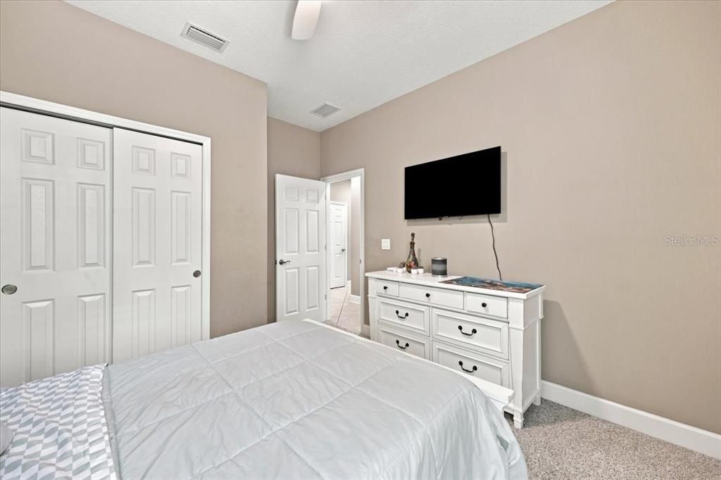 For Sale: $600,000 (4 beds, 3 baths, 2492 Square Feet)