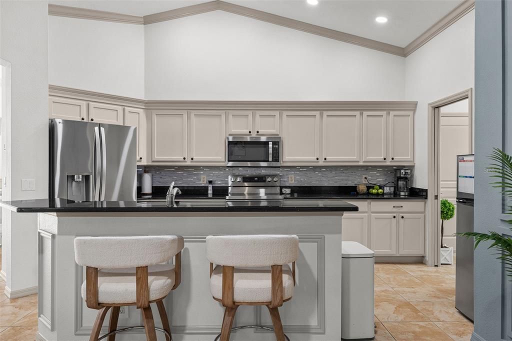 For Sale: $499,900 (4 beds, 2 baths, 2067 Square Feet)