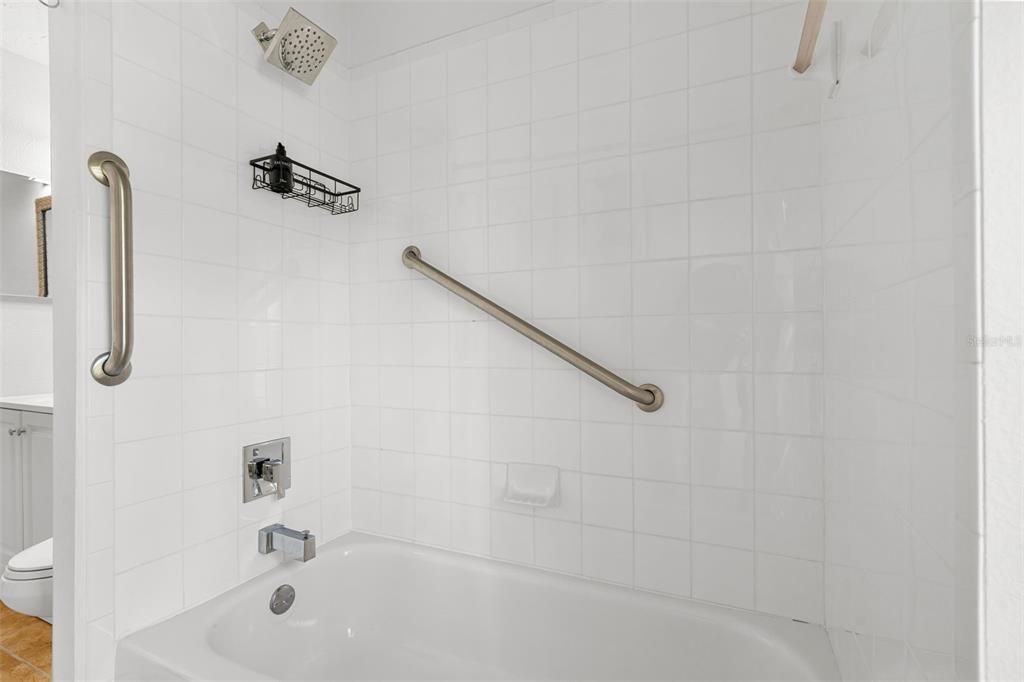 For Sale: $499,900 (4 beds, 2 baths, 2067 Square Feet)