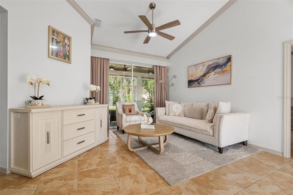 For Sale: $499,900 (4 beds, 2 baths, 2067 Square Feet)