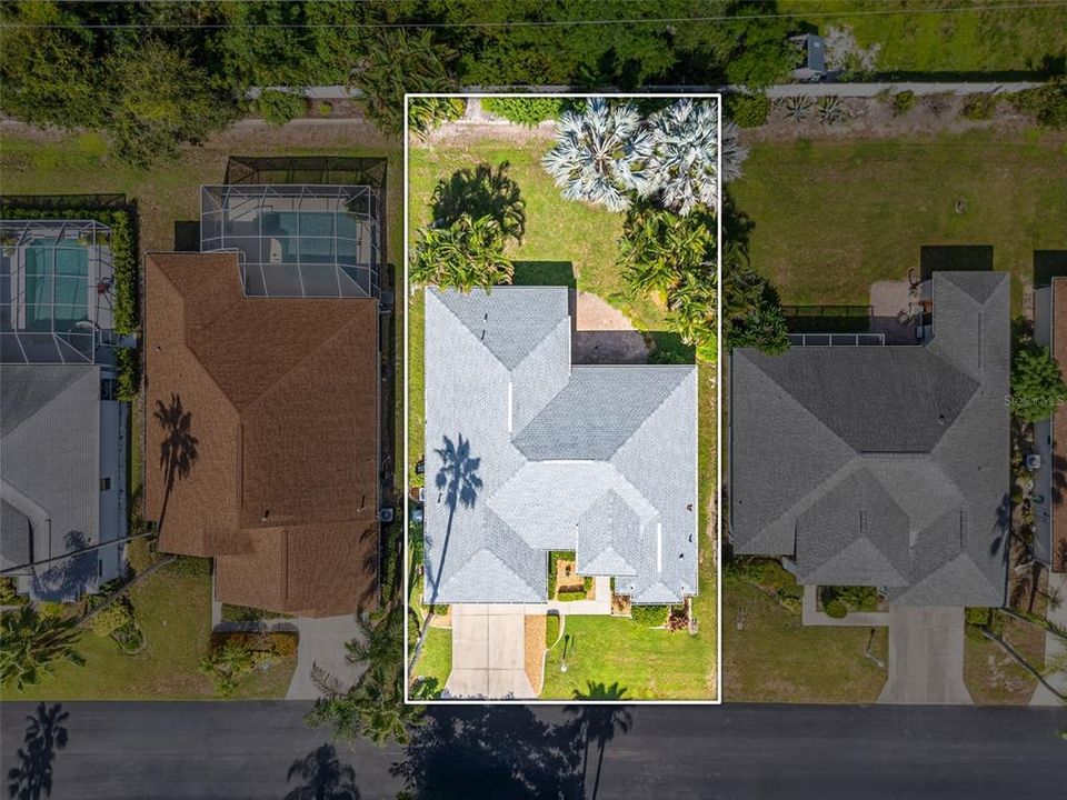 For Sale: $499,900 (4 beds, 2 baths, 2067 Square Feet)