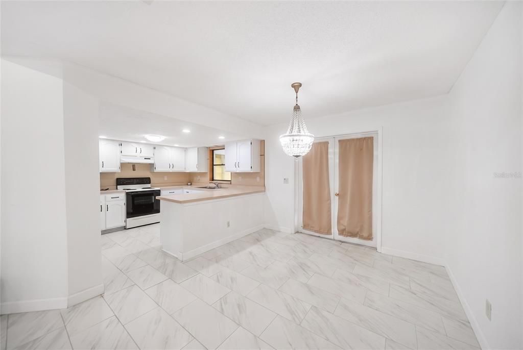 For Sale: $349,999 (3 beds, 2 baths, 1491 Square Feet)