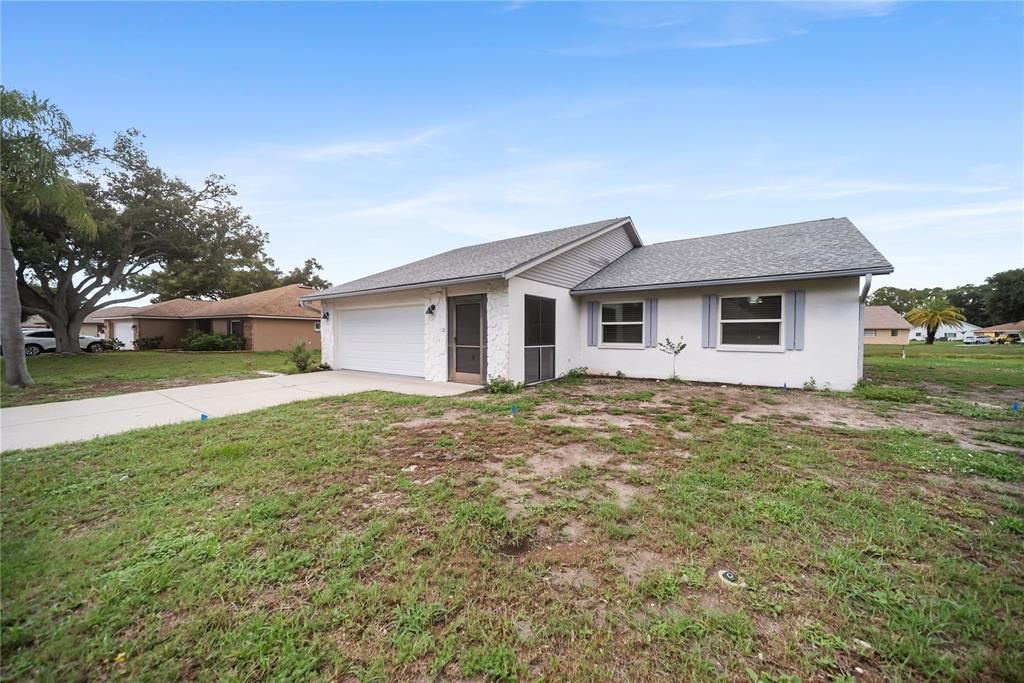 For Sale: $349,999 (3 beds, 2 baths, 1491 Square Feet)