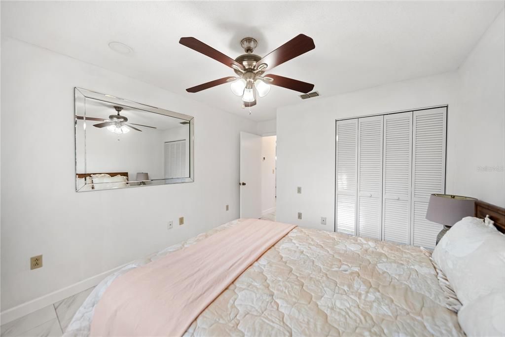 For Sale: $349,999 (3 beds, 2 baths, 1491 Square Feet)