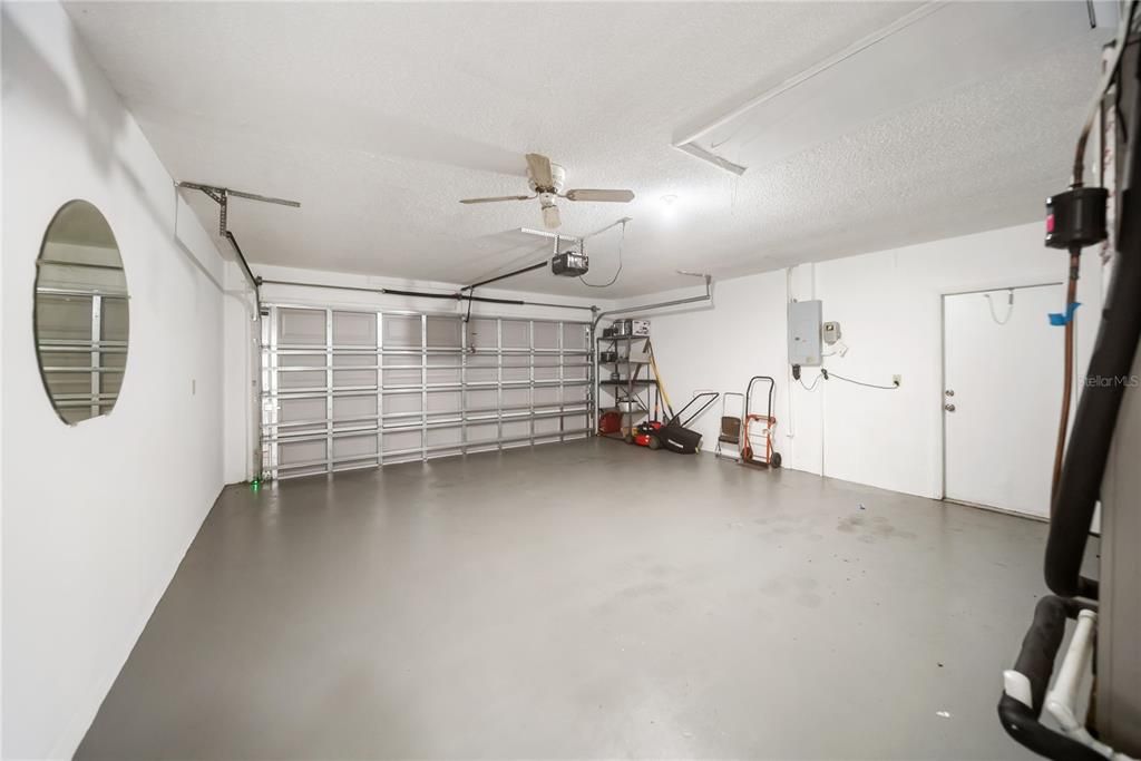 For Sale: $349,999 (3 beds, 2 baths, 1491 Square Feet)