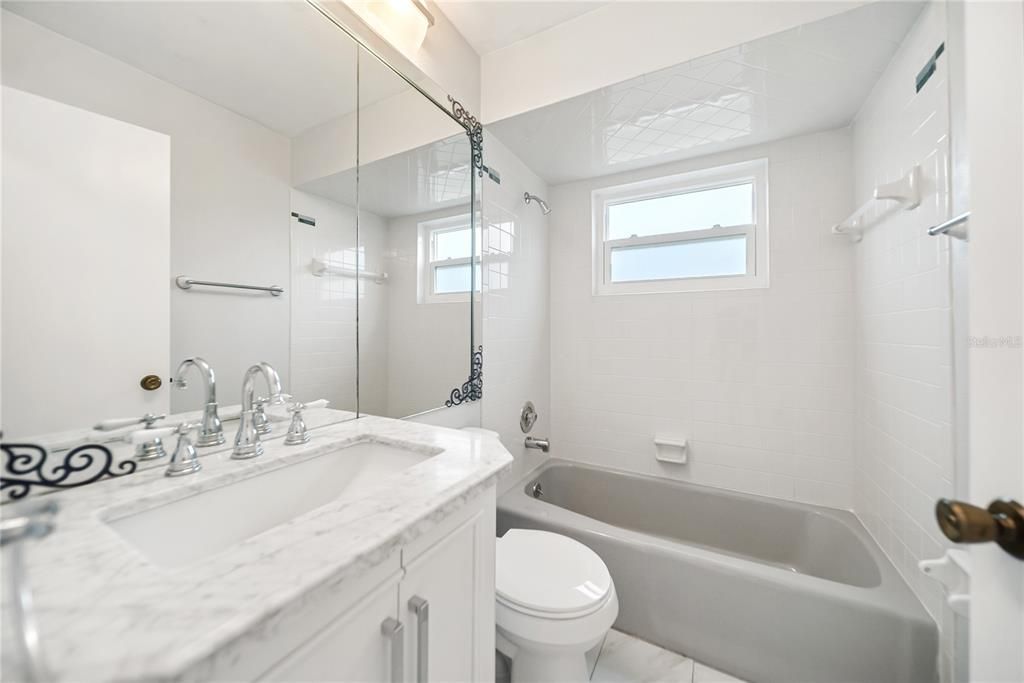 For Sale: $349,999 (3 beds, 2 baths, 1491 Square Feet)