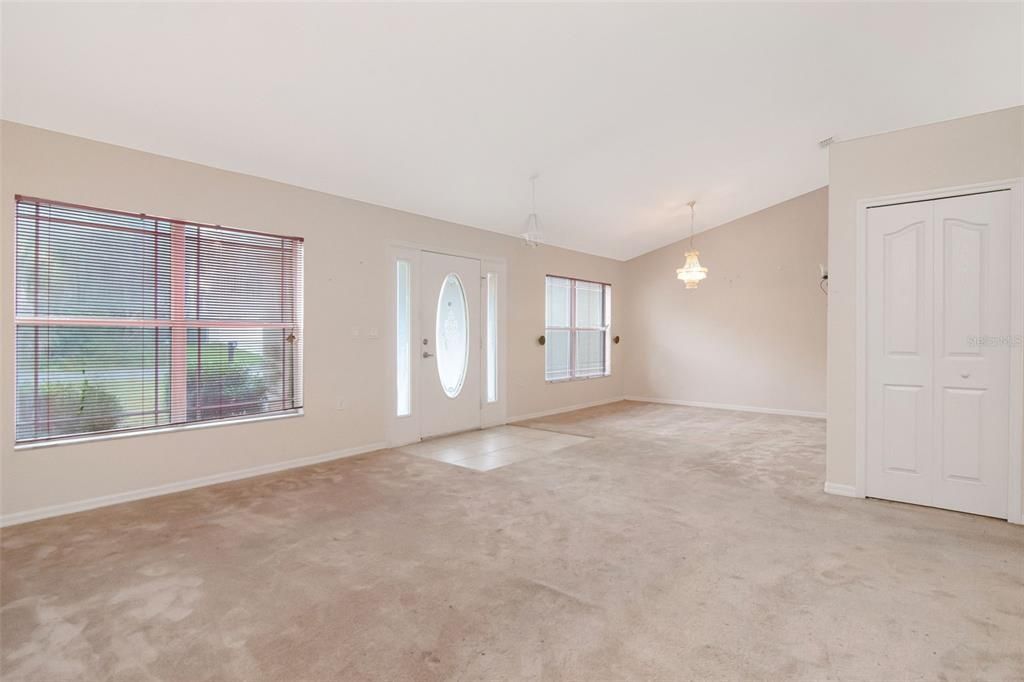 For Sale: $250,000 (3 beds, 2 baths, 1955 Square Feet)