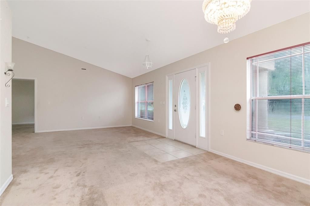 For Sale: $250,000 (3 beds, 2 baths, 1955 Square Feet)