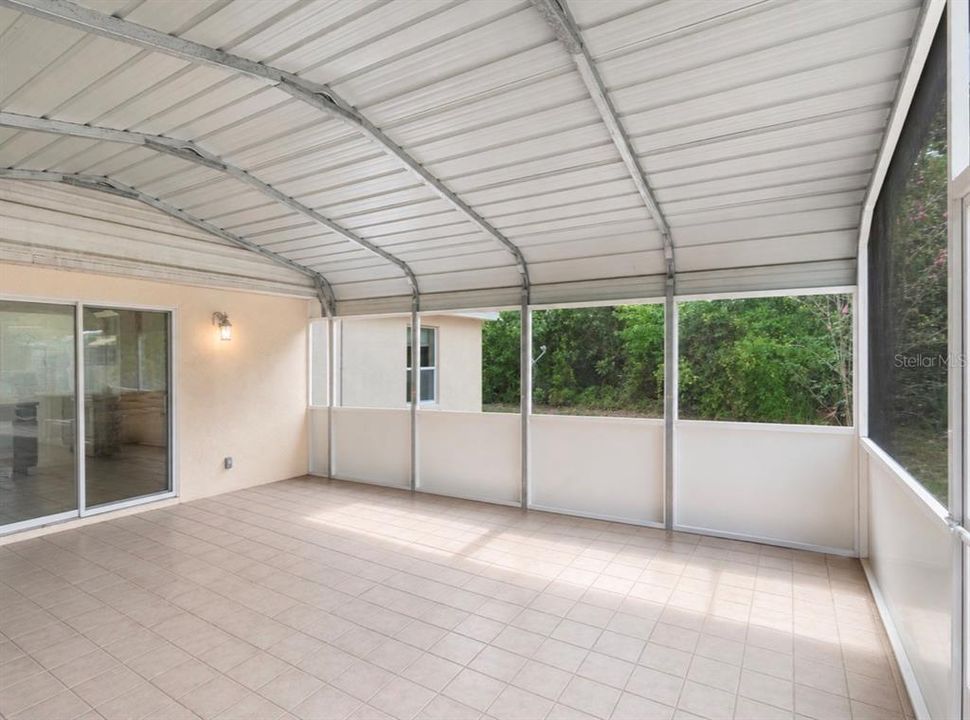 For Sale: $250,000 (3 beds, 2 baths, 1955 Square Feet)