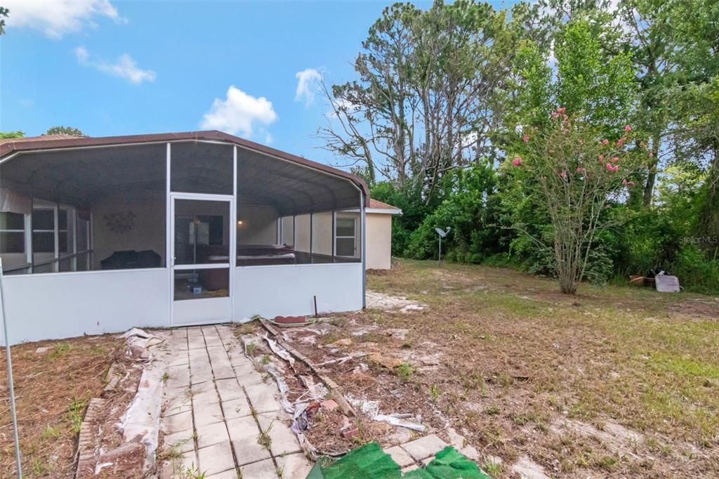 For Sale: $250,000 (3 beds, 2 baths, 1955 Square Feet)