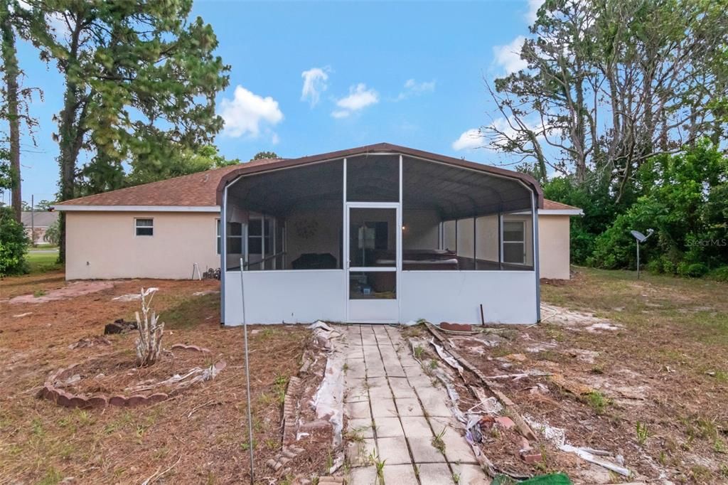 For Sale: $250,000 (3 beds, 2 baths, 1955 Square Feet)