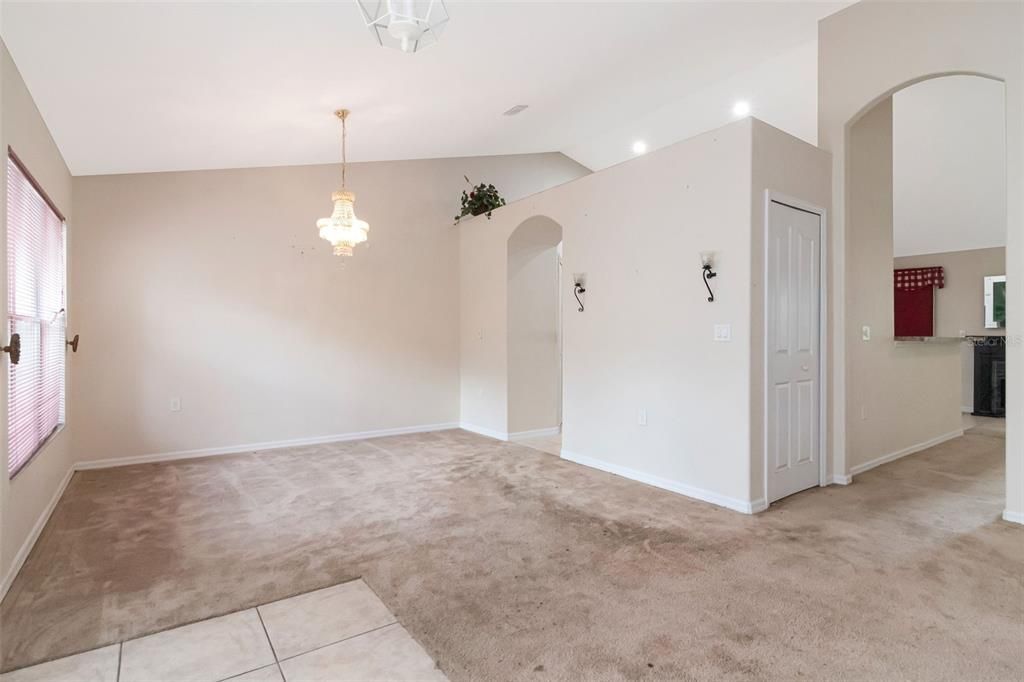 For Sale: $250,000 (3 beds, 2 baths, 1955 Square Feet)