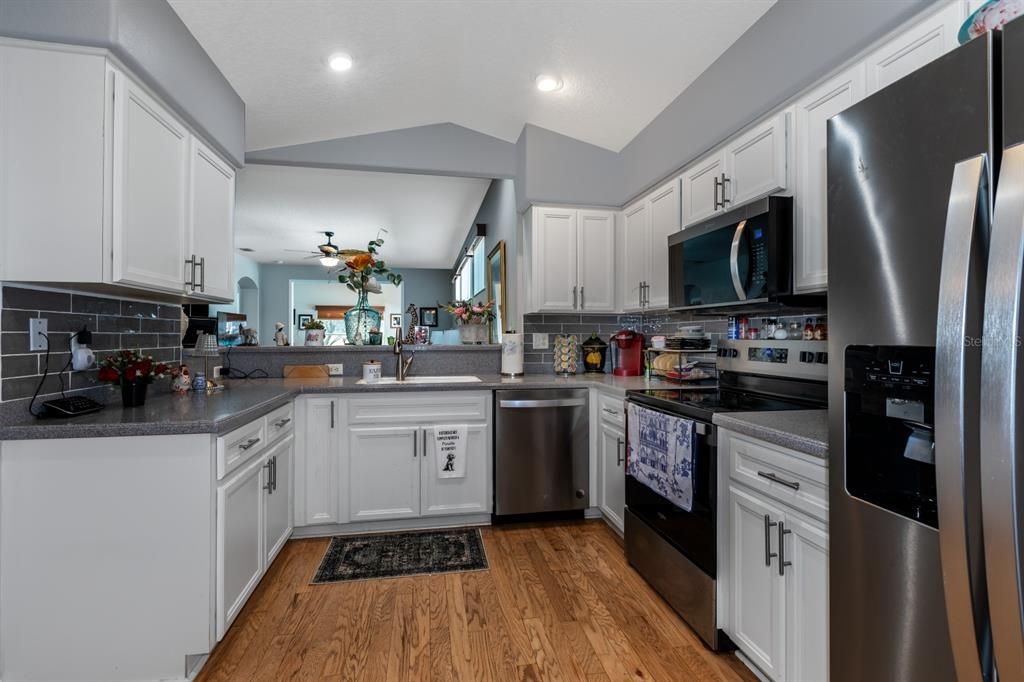 En Venta: $299,999 (3 camas, 2 baños, 1765 Pies cuadrados)