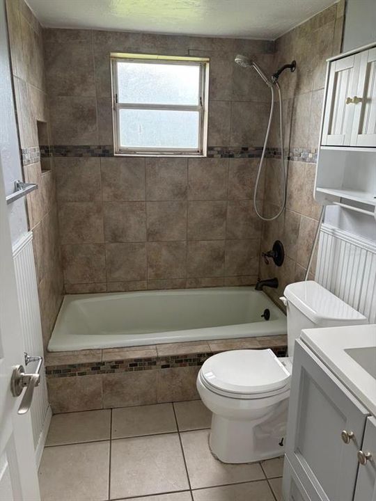 For Sale: $225,000 (3 beds, 2 baths, 1149 Square Feet)