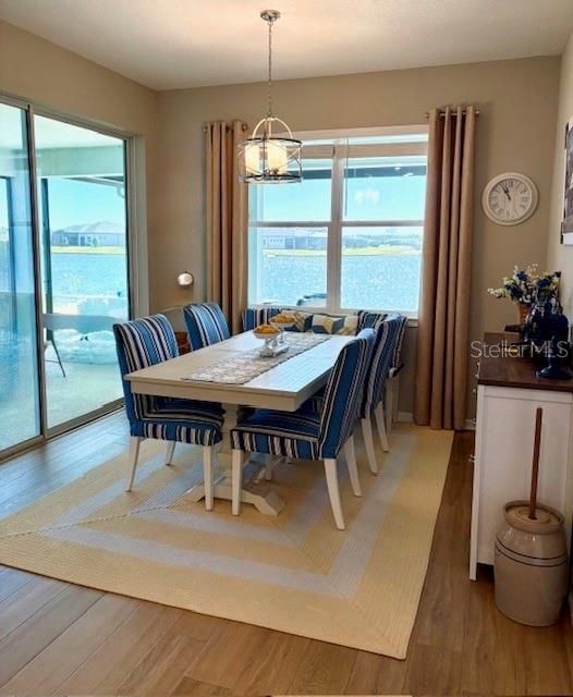 En Venta: $597,999 (3 camas, 2 baños, 2280 Pies cuadrados)
