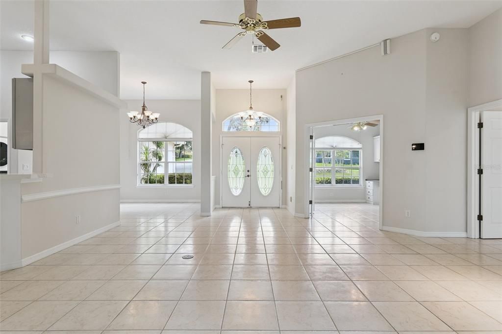 На продажу: $459,999 (3 спален, 2 ванн, 2151 Квадратных фут)
