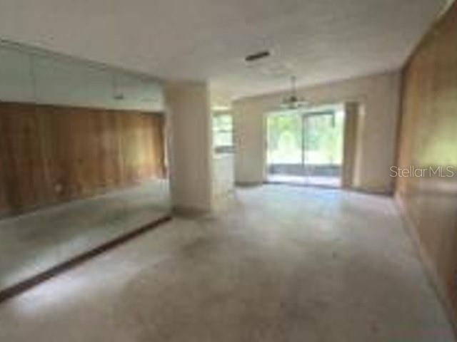 For Sale: $247,000 (4 beds, 2 baths, 1240 Square Feet)