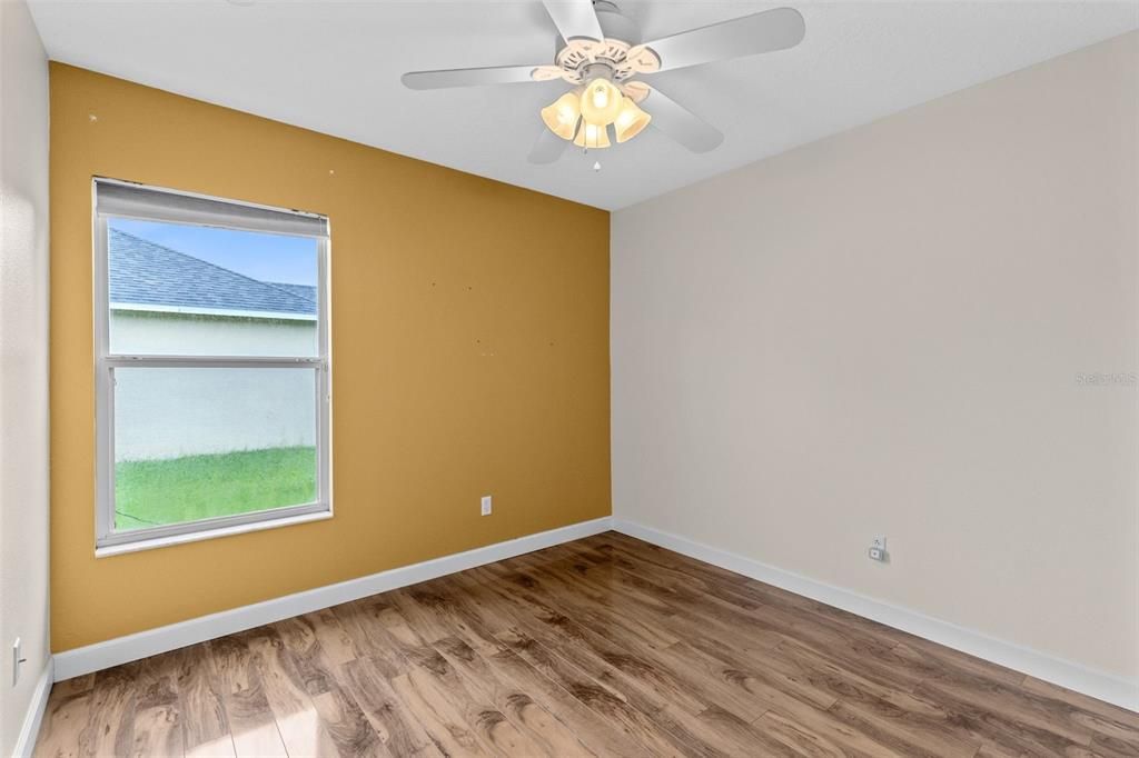 Activo con contrato: $438,000 (3 camas, 2 baños, 1636 Pies cuadrados)