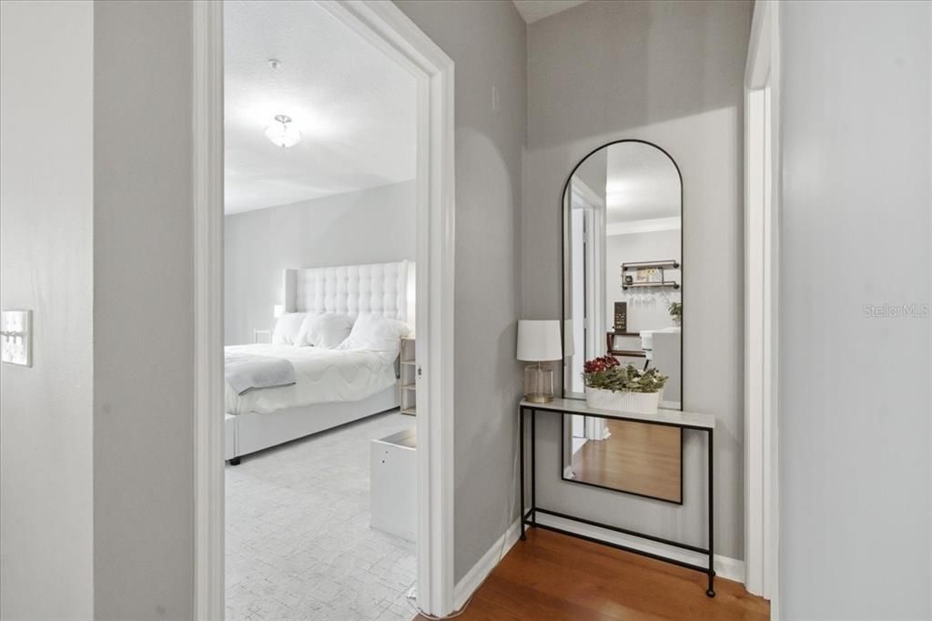 На продажу: $249,900 (1 спален, 1 ванн, 958 Квадратных фут)
