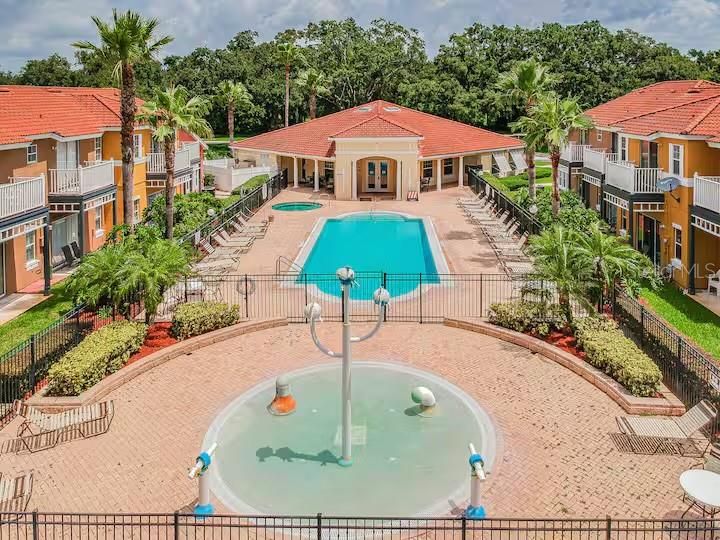 На продажу: $439,999 (4 спален, 3 ванн, 1900 Квадратных фут)