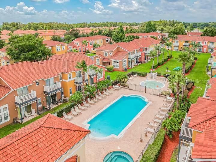 На продажу: $439,999 (4 спален, 3 ванн, 1900 Квадратных фут)