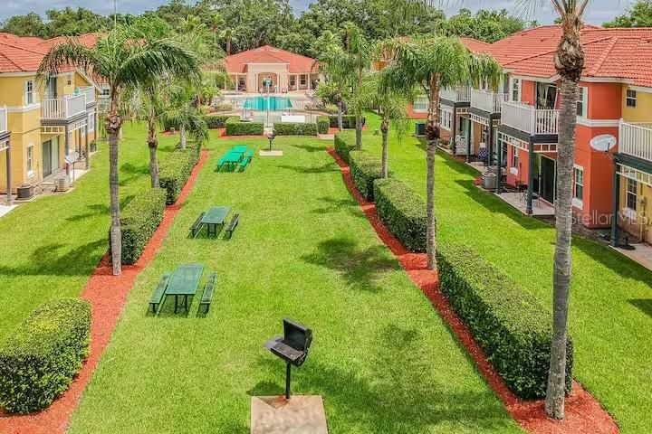 На продажу: $439,999 (4 спален, 3 ванн, 1900 Квадратных фут)