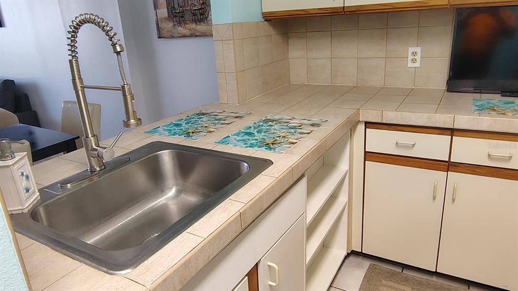 For Rent: $1,500 (1 beds, 1 baths, 675 Square Feet)