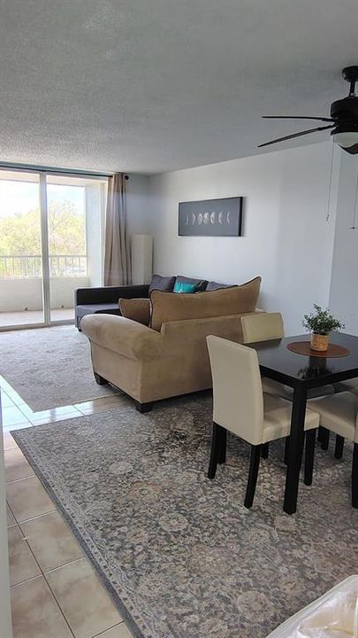 For Rent: $1,500 (1 beds, 1 baths, 675 Square Feet)