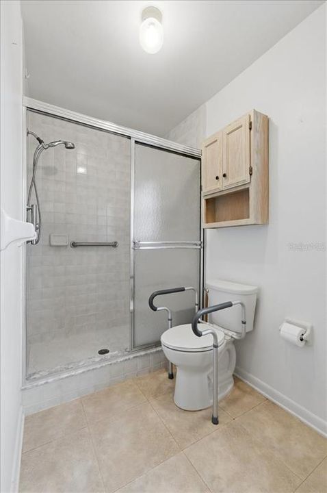 На продажу: $225,000 (2 спален, 2 ванн, 1196 Квадратных фут)