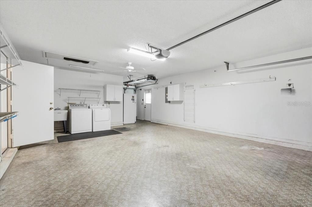 На продажу: $225,000 (2 спален, 2 ванн, 1196 Квадратных фут)