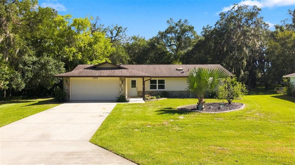 For Sale: $299,500 (3 beds, 2 baths, 1344 Square Feet)