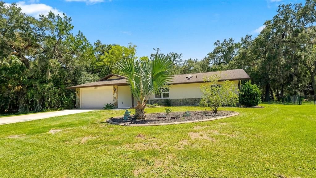 For Sale: $299,500 (3 beds, 2 baths, 1344 Square Feet)