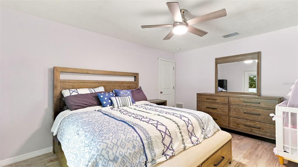 For Sale: $299,500 (3 beds, 2 baths, 1344 Square Feet)