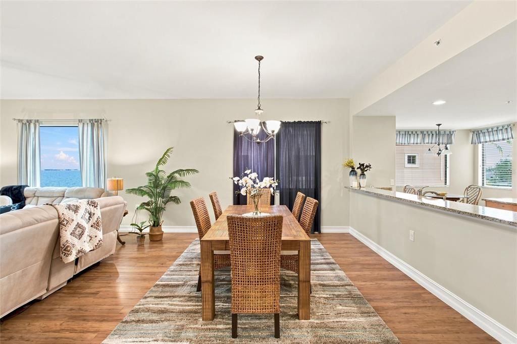 For Sale: $629,900 (3 beds, 3 baths, 2398 Square Feet)