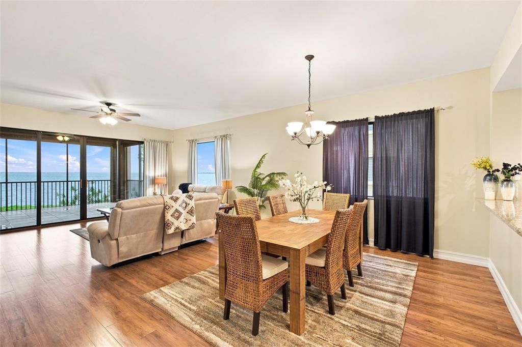 For Sale: $629,900 (3 beds, 3 baths, 2398 Square Feet)