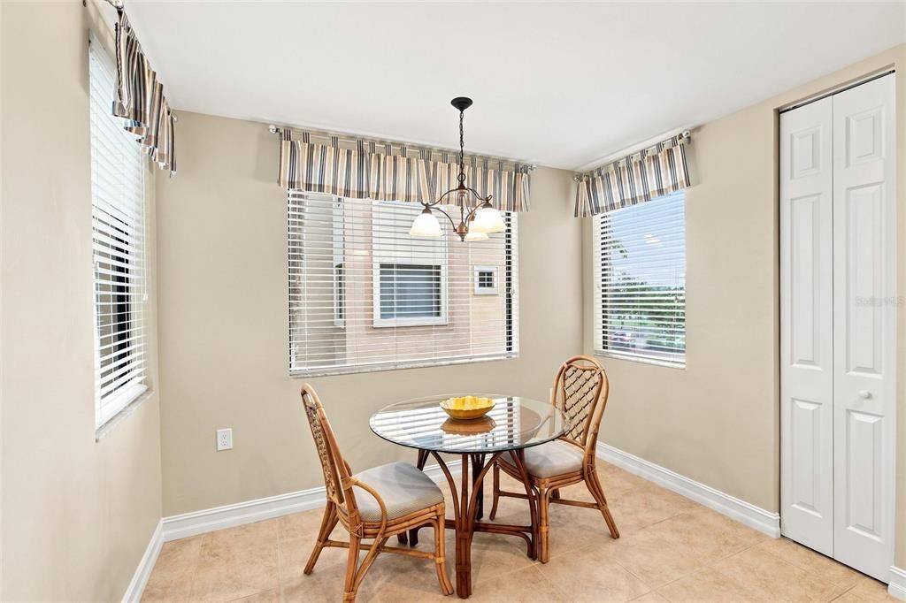For Sale: $629,900 (3 beds, 3 baths, 2398 Square Feet)